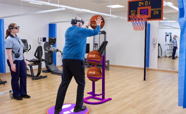 Strolll - patient using the immersive therapy - shooting a basket ball